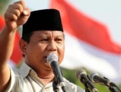 Prabowo Tetap Santai di Tengah Isu Tampar dan Cekik Wakil Menteri Jokowi