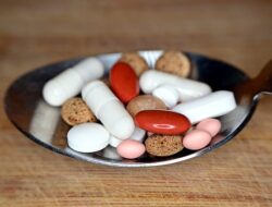 Panduan Lengkap Penggunaan Antibiotik yang Tepat: Tips, Manfaat, dan Risiko
